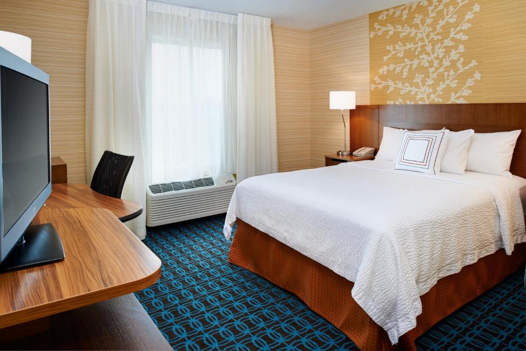 Fairfield Inn by Marriott Port Huron - image 7