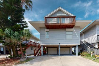 Long Island Village- Sea Cottage - image 9