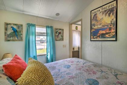 Waterfront Port Isabel Cottage with Deck! - image 14