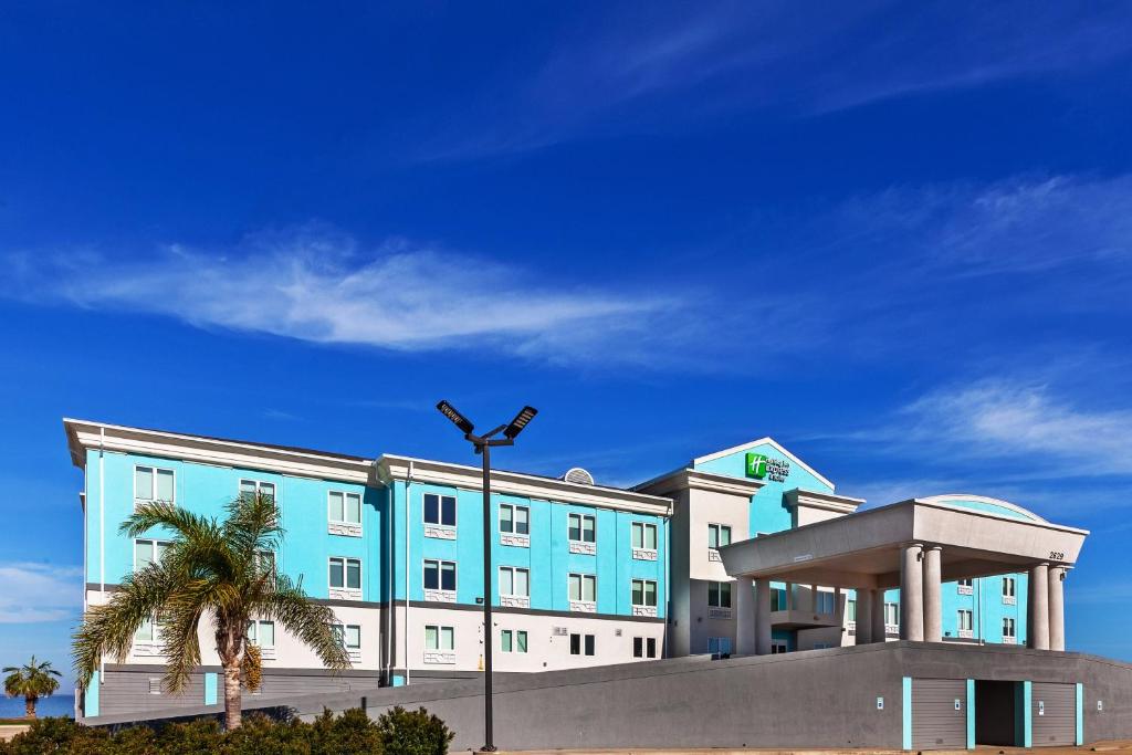 Holiday Inn Express Port Lavaca an IHG Hotel - main image