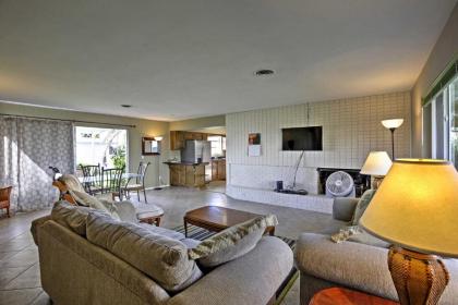 Pet-Friendly Daytona Beach Home Walk to the Ocean - image 15