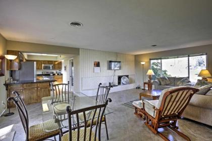 Pet-Friendly Daytona Beach Home Walk to the Ocean - image 8