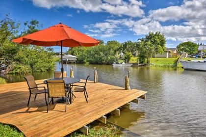 Waterfront Port St Lucie House with Screened Porch!