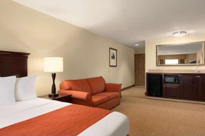 Country Inn & Suites by Radisson Savannah I-95 North - image 14