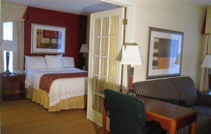 Residence Inn Kalamazoo East - image 4