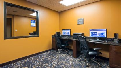 Best Western Resort Hotel & Conference Center Portage - image 9