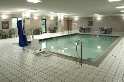 Hampton Inn Portage - image 8