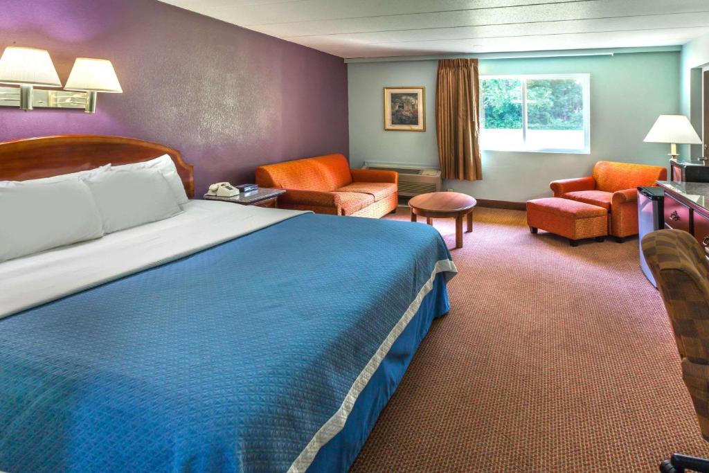 Days Inn by Wyndham Portage - image 2