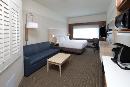 Holiday Inn Express & Suites - Portage an IHG Hotel - image 3