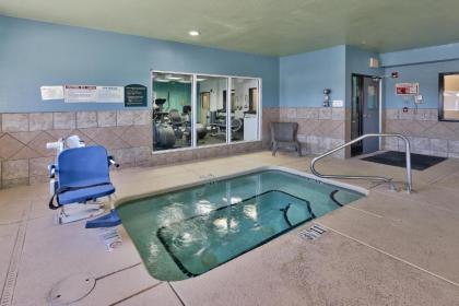 Holiday Inn Express & Suites Portales an IHG Hotel - image 8