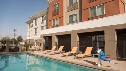 Holiday Inn Express Porterville an IHG Hotel - image 15