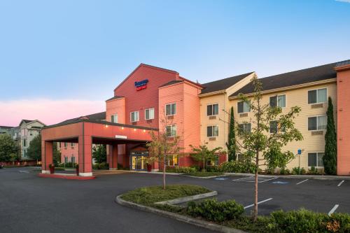 Fairfield Inn & Suites by Marriott Portland North - main image