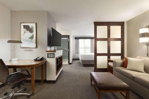 Hyatt Place Portland Airport/Cascade Station - main image