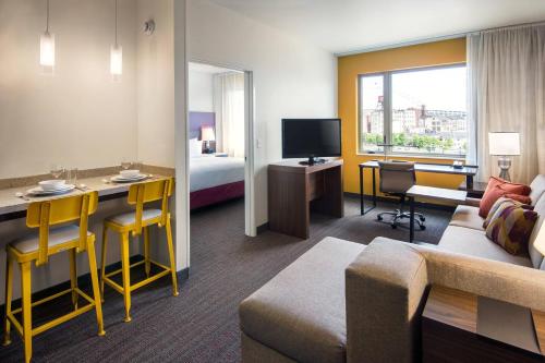 Residence Inn by Marriott Portland Downtown/Pearl District - image 5