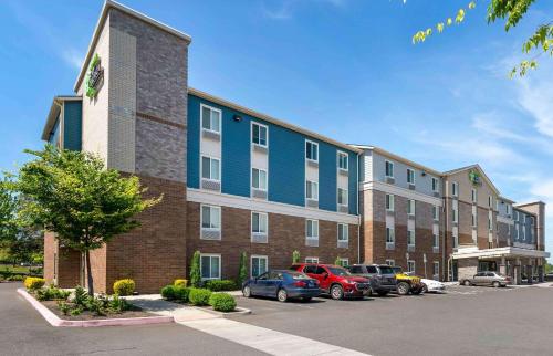 WoodSpring Suites Portland North Gresham - image 2