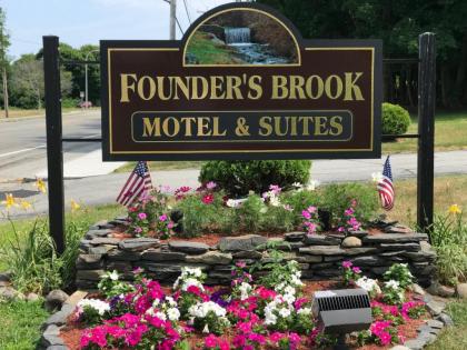 Founder's Brook Motel and Suites - image 9