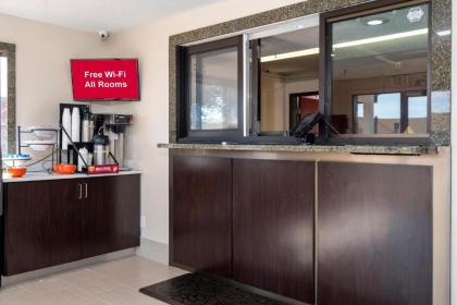 Red Roof Inn Norfolk - Portsmouth - image 5