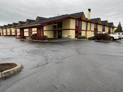 Red Lion Inn & Suites Post Falls - image 8