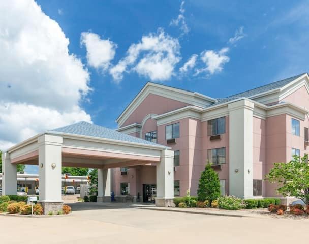 Prime Inn & Suites Poteau - main image