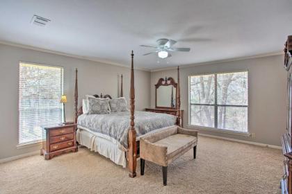 Spacious Texas Getaway Half Mi to Lake Texoma - image 12