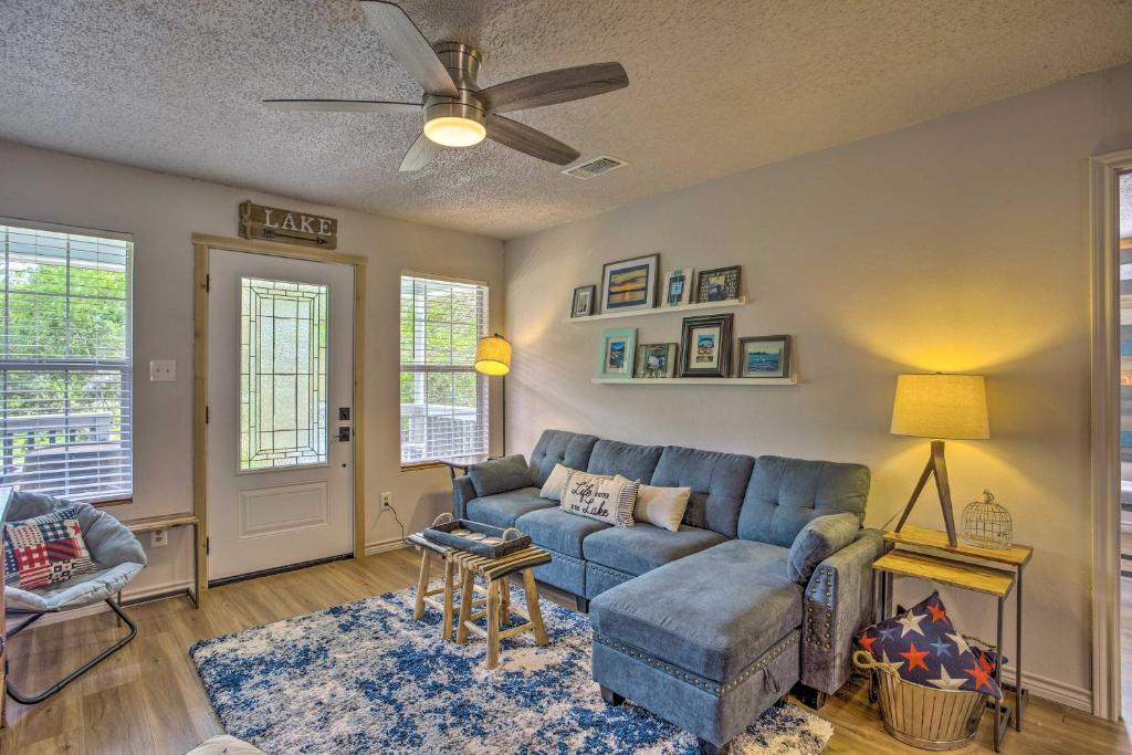 Cozy Pottsboro Home Less Than 1 Mile to Lake Texoma! - image 3