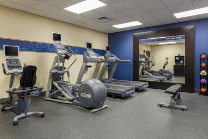 Hampton Inn & Suites Poughkeepsie - image 6