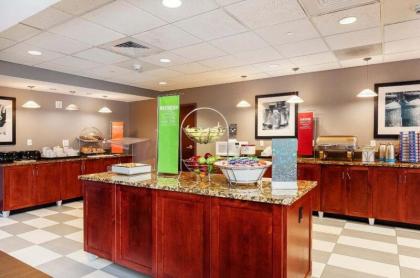 Hampton Inn & Suites Poughkeepsie - image 9