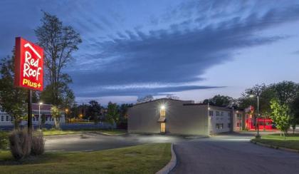 Red Roof Inn PLUS+ Poughkeepsie - image 11