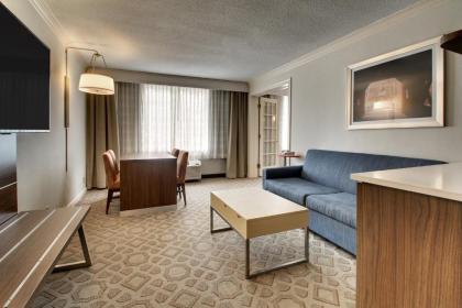 Holiday Inn Express Poughkeepsie an IHG Hotel - image 9