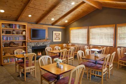 Poulsbo Inn & Suites - image 4