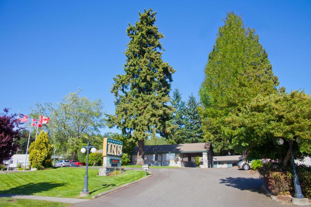 Poulsbo Inn & Suites - image 6