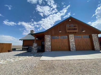 Gold Bar Ranch Bungalow - image 8