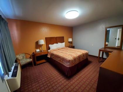 Economy Inn - image 5