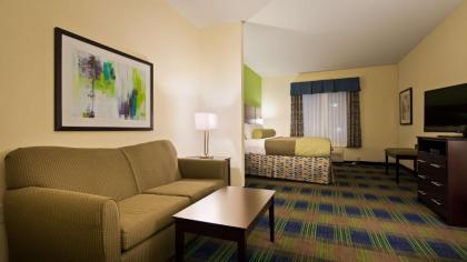 Best Western Plus Pratt - image 12