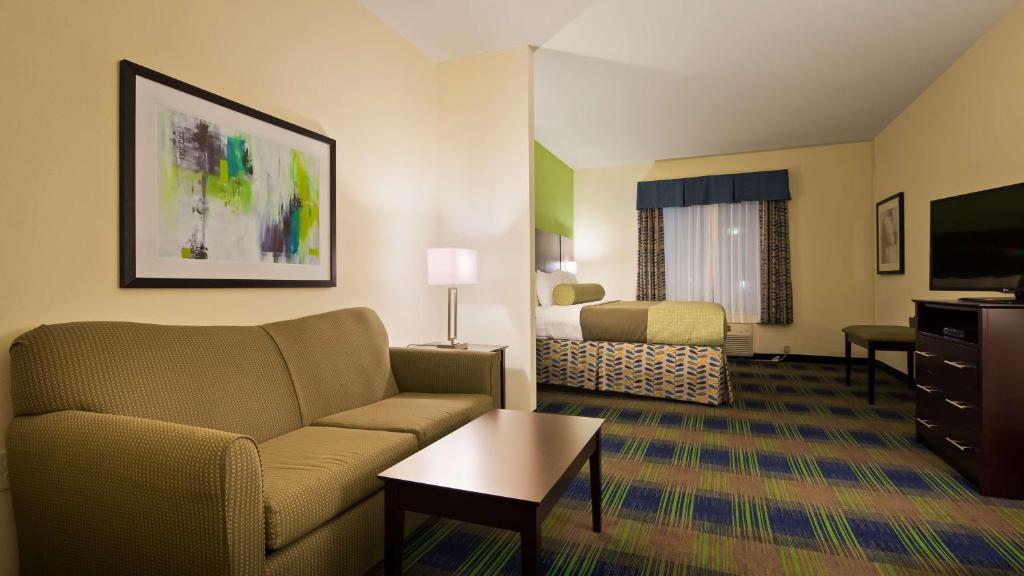 Best Western Plus Pratt - image 6