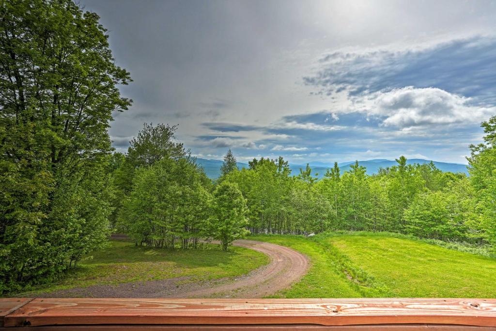 Catskills Home with Deck and Game Room 14 Mi to Ski! - image 4