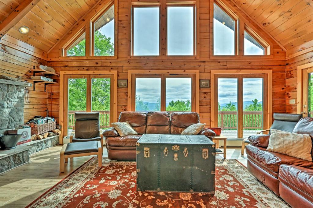 Catskills Home with Deck and Game Room 14 Mi to Ski! - image 5