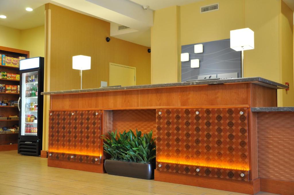 Holiday Inn Express Hotel & Suites Prattville South an IHG Hotel - image 4