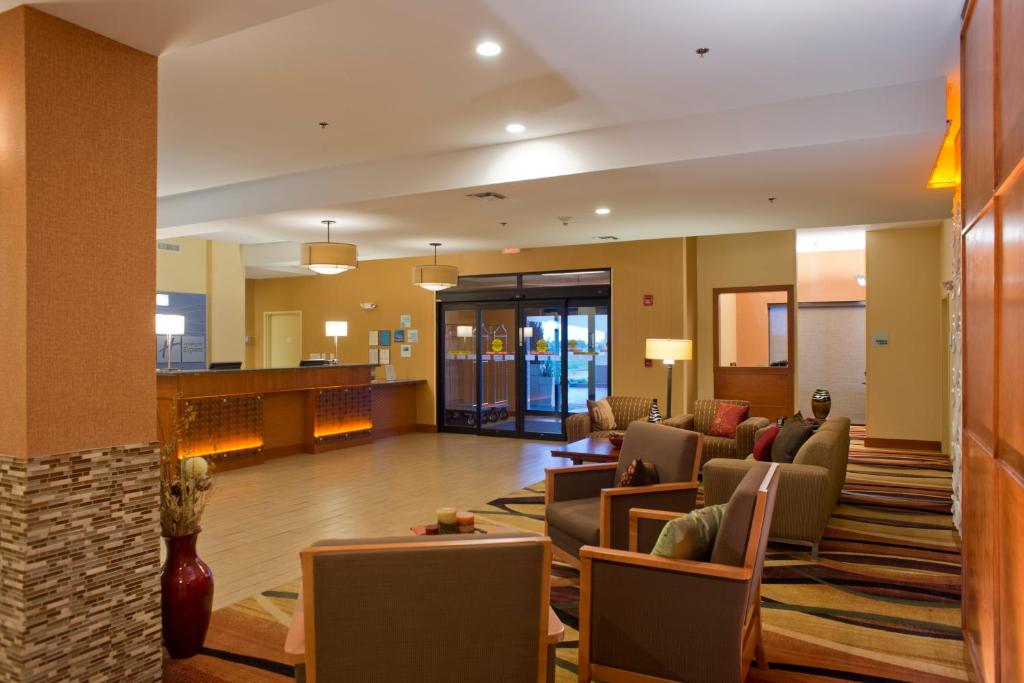 Holiday Inn Express Hotel & Suites Prattville South an IHG Hotel - image 6