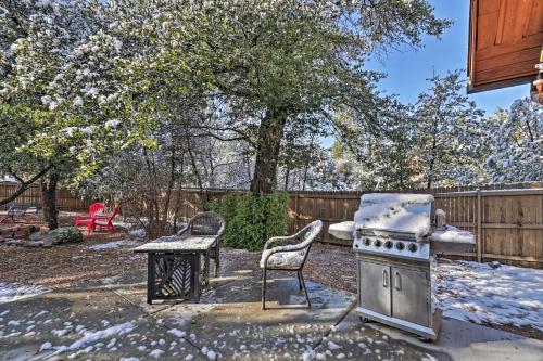 Family Prescott Sanctuary with Games Yard and Sunroom - image 4