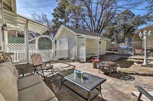 Chic Prescott Cottage with Outdoor Entertaining Area - image 4