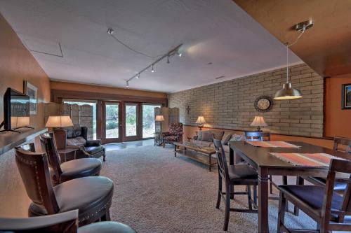 Quiet Prescott Forest Retreat Cottage with Patio! - image 5