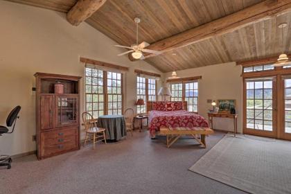 Bright Prescott Studio with Thumb Butte Views! - image 9