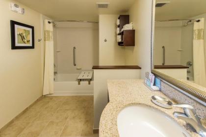 Hampton Inn Presque Isle - image 16