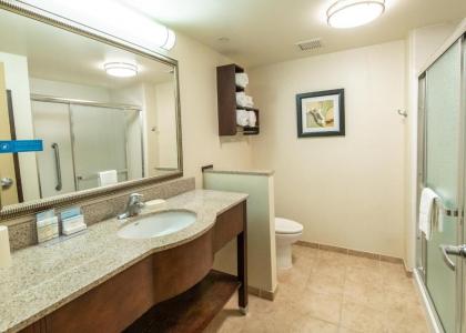 Hampton Inn Presque Isle - image 20