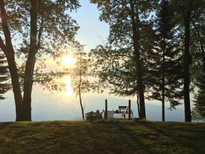 Lakefront Cabin #6 - The Walleye - image 9