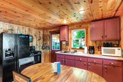 Walleye Cabin - image 14