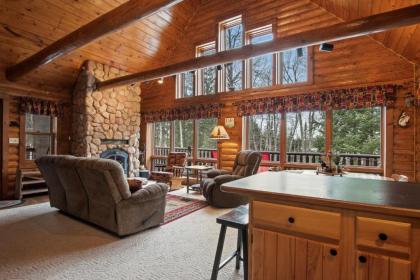 Annabelle Log Home - image 10