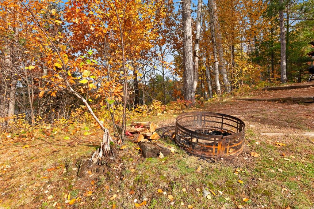 Point Cabin - image 4