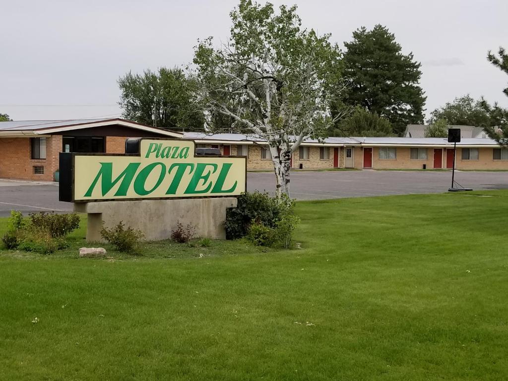 Plaza Motel - image 2